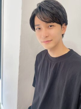 ハニーシブヤ(HONEY shibuya) スーツ短髪ツーブロック束感モテる黒髪シークレットパーマ流行