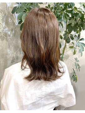 マノハル(MANOHARU) 多毛さん 柔らかく見えるオリーブベージュ