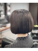 ショートボブ