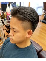 ブルブンガ(Berbunga)&nbsp;【アイロンパーマ】ツーブロックかき上げヘア×フェードカット