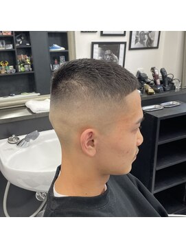 ザ フェイダーズ(The Faderz) GIカット高円寺フェードカット理容室クロップバズカットバーバー