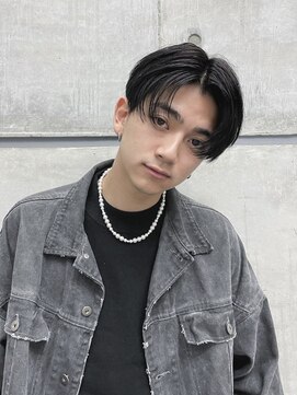 オーシャントーキョー ホワイト 原宿(OCEAN TOKYO WHITE) センターパートハンサムショート