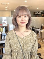 ヘイリー(HAILEY)&nbsp;【大人こなれミディアム】くびれレイヤー 20代30代40代