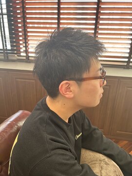 ミレナ(Milena) ツーブロックショート