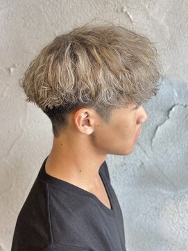 ニアウ 高崎店(Niau) メンズマッシュソフトツイストスパイラルパーマ群馬高崎眉毛韓国