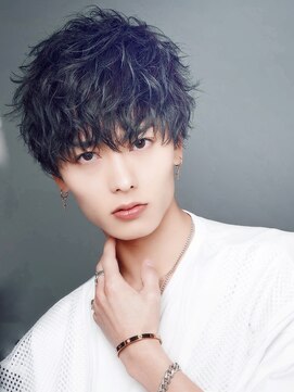 リップス 表参道店(LIPPS) 刈り上げツーブロック前下がりマッシュツイストスパイラルパーマ