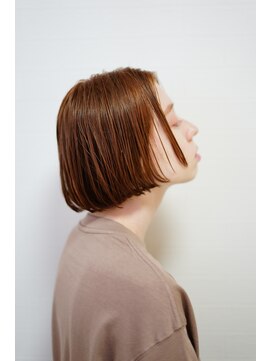 ディスオモテサンドウ 表参道(This OMOTESANDO) 今年のトレンドは重ためボブ