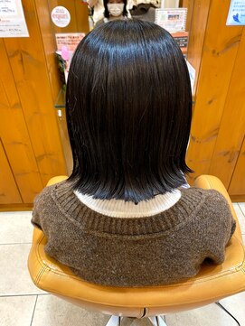 ヘアーアンドメイク エクリ 不動前店(Hair&Make equri) ぱつっとボブ