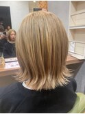 大人美人くびれヘアミルクティーハイライト
