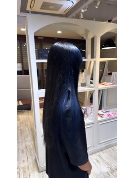 リー ルーチェ 布施(Lee Luce) フロントカラー×ネイビーブルー