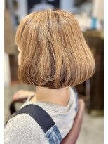 サーティエイト(38) 大人のベージュカラー ふんわり丸みショートボブ/髪質改善/元町/