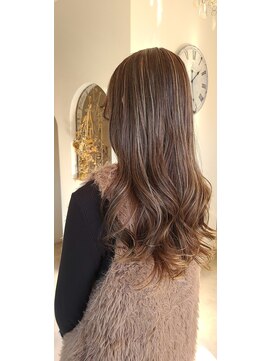 ヘアーアトリエルキナ(hair atelier LUCINA) 大人のナチュラルハイライトカラー