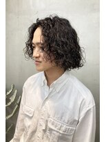 トオ(TOH)&nbsp;メンズパーマくるくるパーマカーリーヘアハードパーマボブパーマ