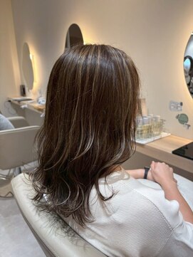 ルーチェココ ブラン(Lu'ce coco blanc) ハイライトレイヤーミディ