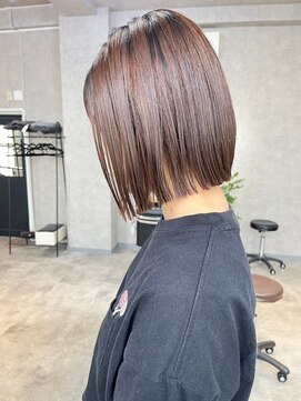 サクラ 岐阜(SAKURA) 丸みのない切りっぱなしボブ 岐阜市美容院