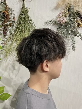 ぐーすかの森 波巻きスパイラル メンズパーマ ニュアンスパーマ メンズカット