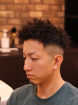 バーバーショップ ネオ セカンド(BARBERSHOP NEO2nd) ツイストパーマ