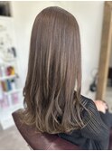 くすみベージュ