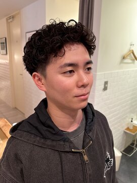 エイゾー(EIZO) 【清潔感】セット簡単メンズショートパーマ/直毛改善/朝ラク