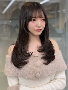 ソラ 広尾店(SORA) ロングレイヤー/グレージュ/顔周りカット