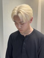シア(XIA) ブロンドカラー