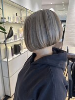 ステア ケース(stair case) 白髪ぼかし アッシュグレージュ