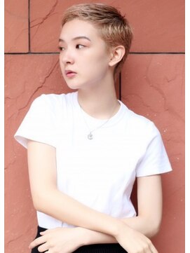 ネックス 表参道本店(nex) 【nex 表参道 】ベージュブロンド ピクシーカット