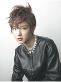 エッジの効いたモードスタイル２