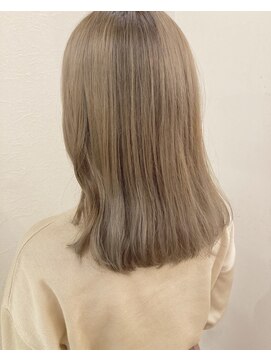 モルニ(MORNI) ハニーベージュ_マロンベージュ Aラインボブ かきあげ