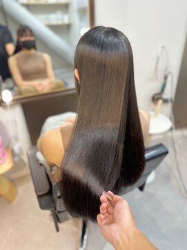 アールサロンギンザ(Rr SALON GINZA) R.HASミルキーアクアtreatment
