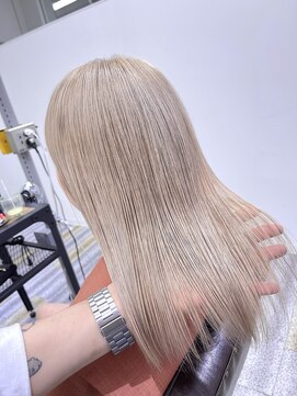 アフューズバイストゥー(Vfuse by StueW) 明るめを楽しむハイトーンベージュ[倉敷][岡山][ハイライト]