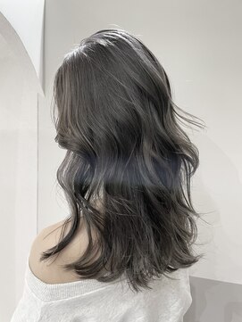 ジーナ 渋谷神南(Zina) 【Kaede】透明感アッシュグレーカラー