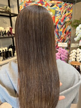 コレットヘアー ザモリオカ(Colette HAIR the MORIOKA) 【白髪は未来のハイライト】