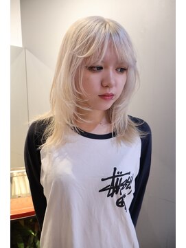 ゾーイ(ZOEY) White blonde