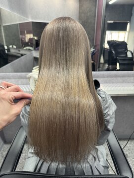 スライバイリアオオサカ(Sly By Ria OSAKA) ミルクティーベージュ/髪質改善/ケアブリーチ【梅田】【大阪】