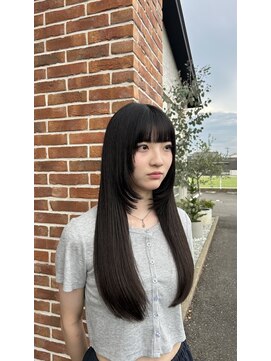 モスト ブリヤン(MOST BURYAN) レイヤーカット