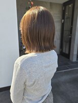 メゾン アヴァロ(Maison Avallo)&nbsp;柔らかブラウンの切りっぱなしボブ