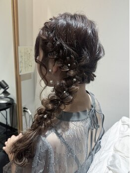 【イベント・結婚式に◎】大切な日を最高に華やかに彩る☆時間が経っても崩れにくいプロの技術を体験♪