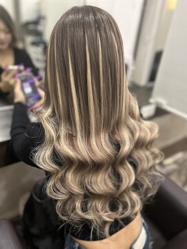 グランディールヘアデザイン(grandir hairdesign) ホワイトベージュハイライト!-Yurika-
