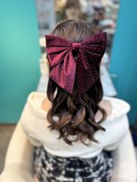 リエラ 新宿(RIERA)&nbsp;綺麗めハーフアップ