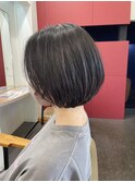 ショートボブ