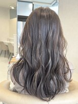 ネア(nea)&nbsp;グレージュ×ミディアムレイヤー