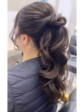 ジゼル ビエラ博多テラス店(GiseL) ボリューム感たっぷりアップスタイル