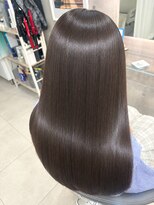 シルク バイ エスト 成増店(silk by est)&nbsp;光を反射するストレートhair。