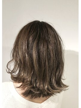 サロン マーニ(salon m ni) ミディアム×ハイライトカラー