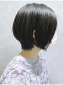 大人可愛い前下がり耳かけくびれショート