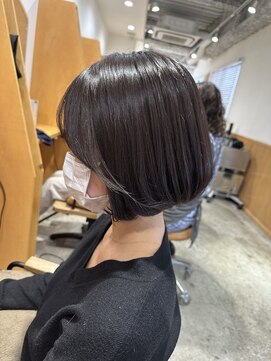 アンフィ 東京(Amphi) 【暗めアッシュできまる!!韓国風ミニボブ♪】