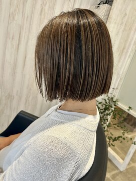 ルート(Root) 【青葉台】白髪ぼかしハイライト 明るい白髪染め 30代40代50代