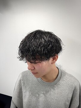 リバティシェアバーバー 銀座(LIBERTY SHARE BARBER) 波巻きスパイラルパーマ