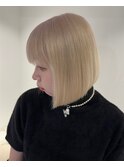 5492シルキーベージュタンバルモリボブ艶髪ハイトーンカラー